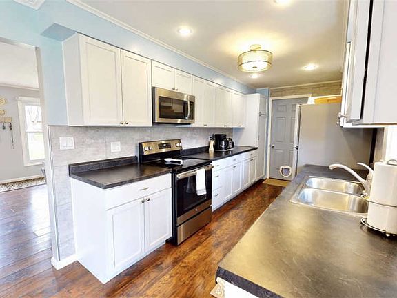 5th image of 1628 Cynthia Dr