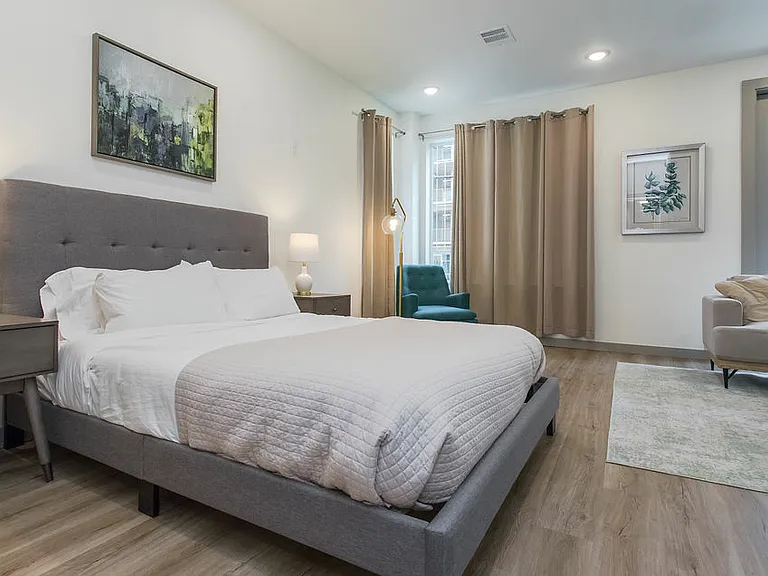 4001 Roseland Ave — Photo 45