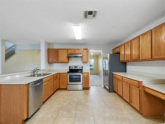 4th image of 1038 Battery Pointe Dr