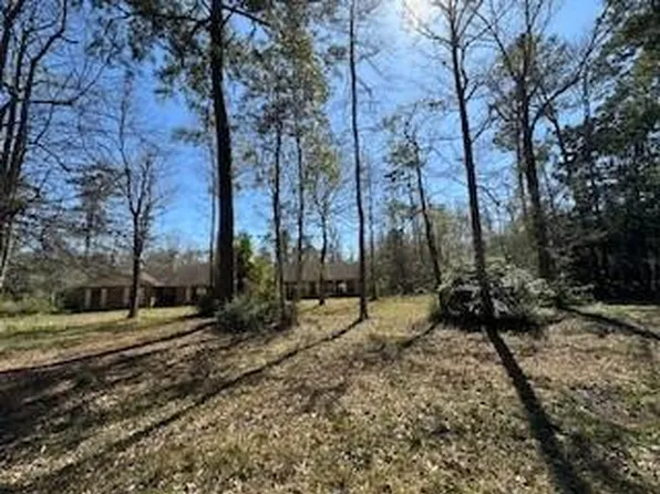 542 Oak Alley Dr, Pearl River, LA 70452