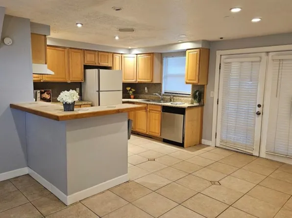 5570 90th Ave N, Pinellas Park, FL 33782