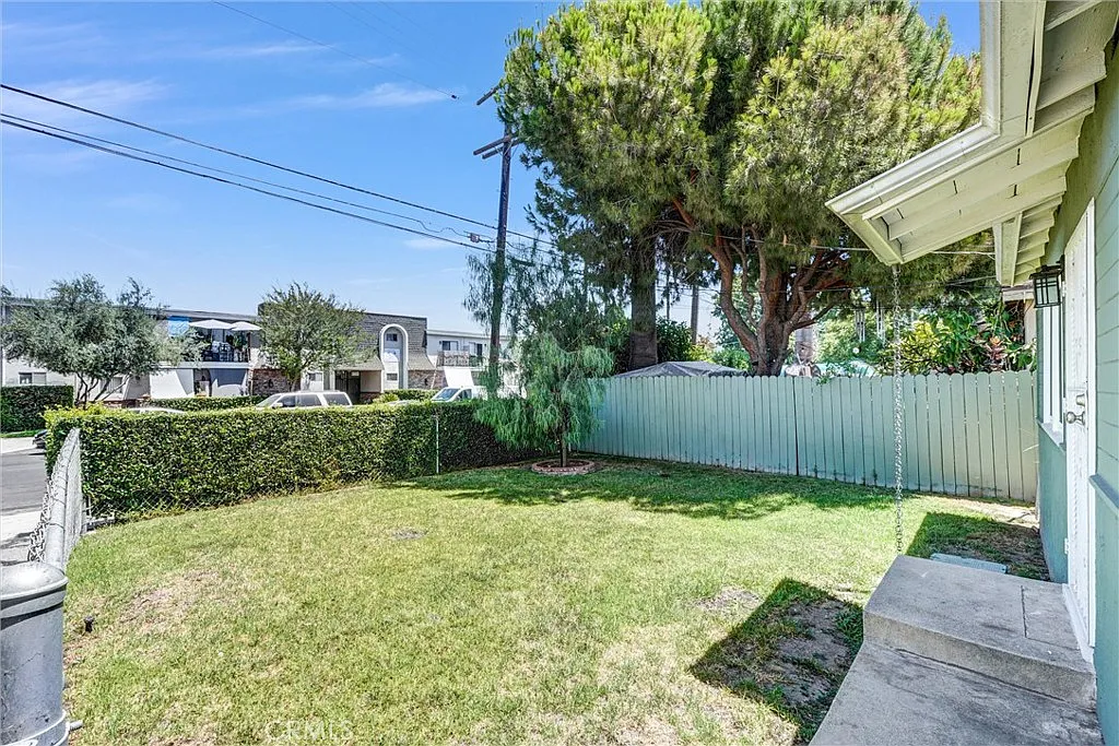 1 bed, 800 sqft, $2,400 — Photo 4