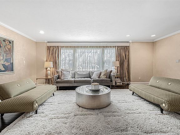 3rd image of 18 Woodland Road