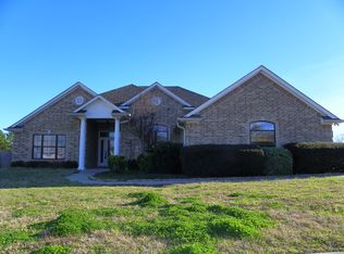 105 Mossy Creek Dr, Hallsville, TX 75650