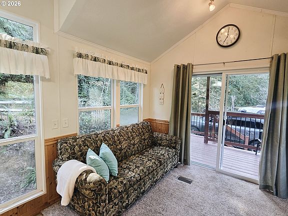 4th image of 89491 Sutton Pl