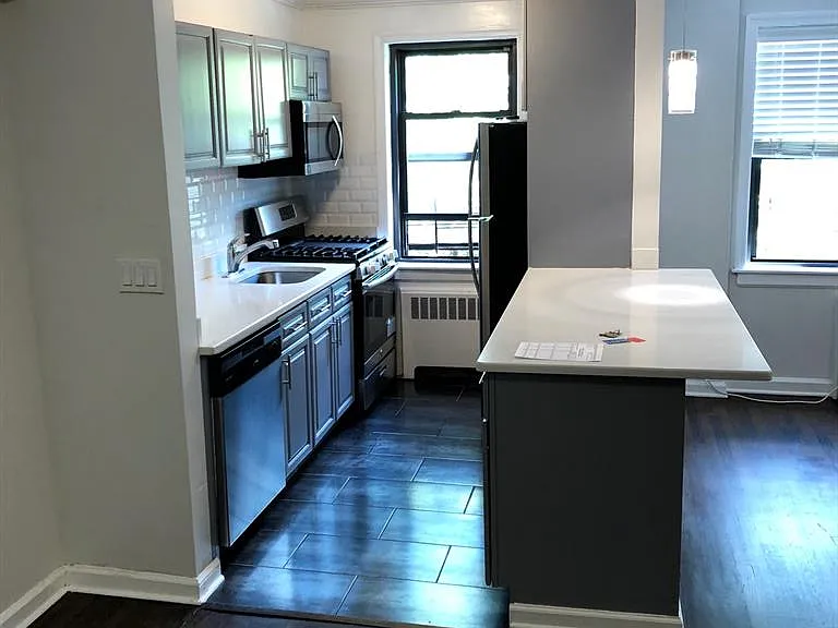 33 William St — Photo 16