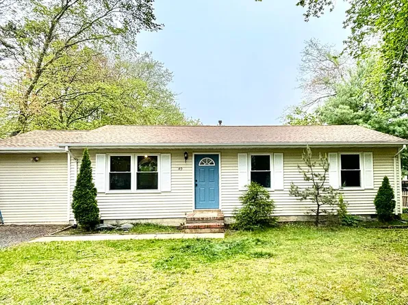 49 Willow St, Waretown, NJ 08758