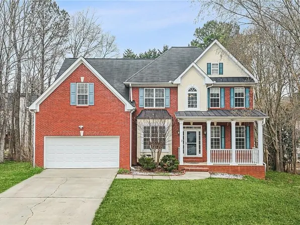 130 Brookridge Ct, Fayetteville, GA 30215