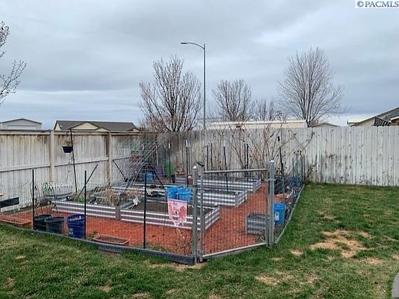 4th image of 5817 Jefferson Dr