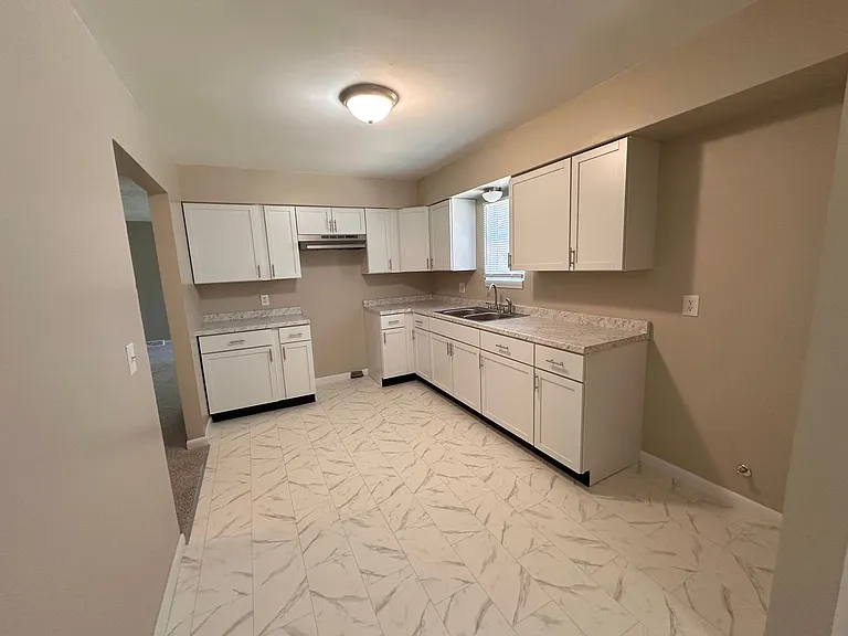 3919 N Audubon Rd — Photo 8