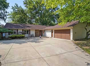 10751 Gate Post Rd, Strongsville, OH 44149
