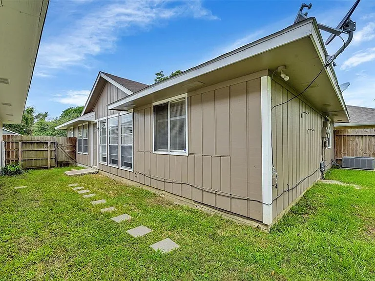 23522 Pebworth Pl — Photo 12