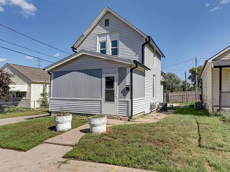1413 S 4th St — Photo 9