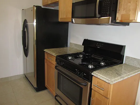 Rented by Beekman Street Realty | media 16