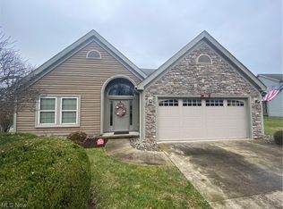 400 Springbrook Dr NE, Warren, OH 44484