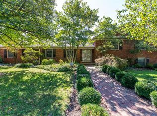 744 Cottage Grove Ln, Lexington, KY 40502