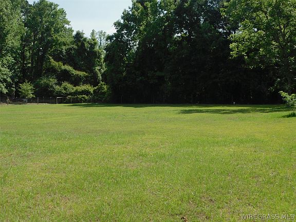 3rd image of 125 Hawkins Rd