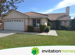 17795 Dianthus Ave, Fontana, CA 92335