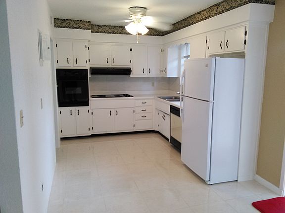 4th image of 1461 NE 56th St #2