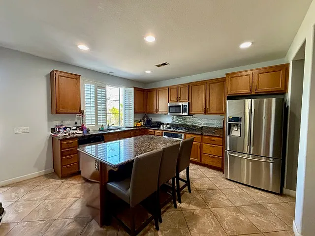 2297 Treetop Ln