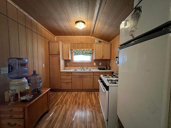 5th image of 337 Heath Hill Rd