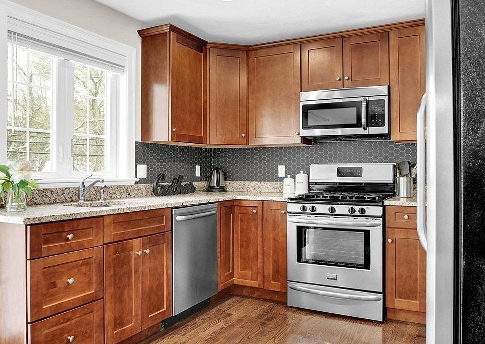 1st image of 101 Cherry St #32