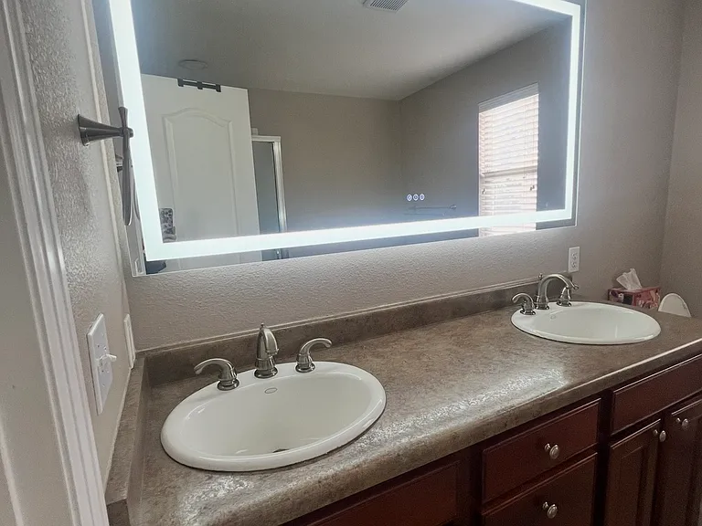 15970 Hedgeway Dr — Photo 15