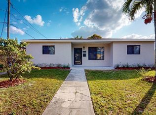 830 NE 171st St, North Miami Beach, FL 33162