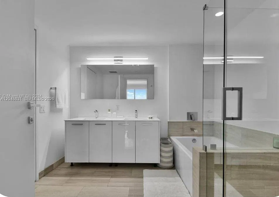 1 bed, 701 sqft, $4,600 — Photo 2