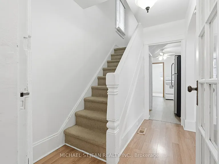 20 York St — Photo 24