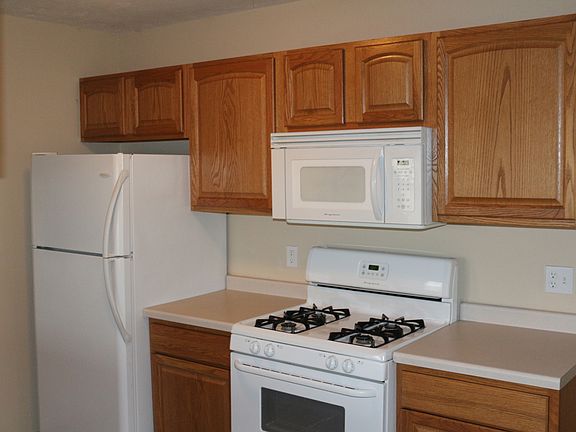 2nd image of 125 Penny Ln #125