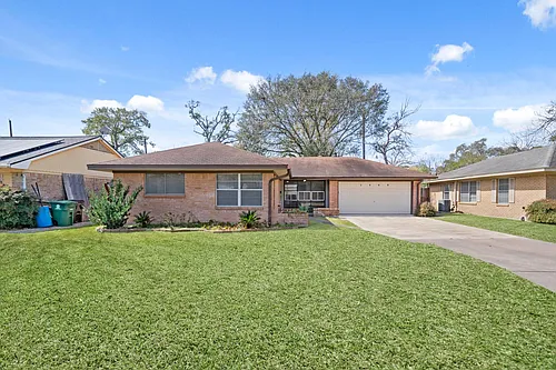 1409 Conrad Sauer Dr Photo 1
