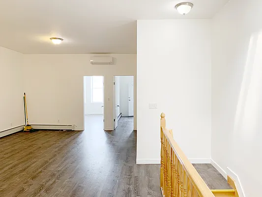 Rented by Compass | media 14