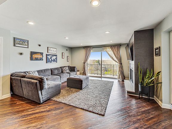 4th image of 700 Graceland Ave APT 702