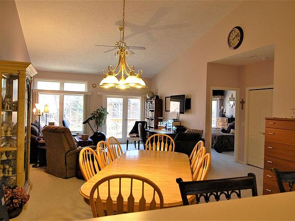 3rd image of 4386 Idlewood Dr SW #10