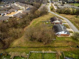 96 W Rainsong St, Farmington, AR 72730