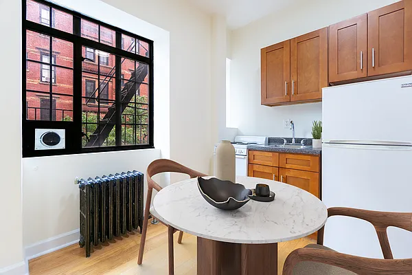 Rented by Compass | media 16