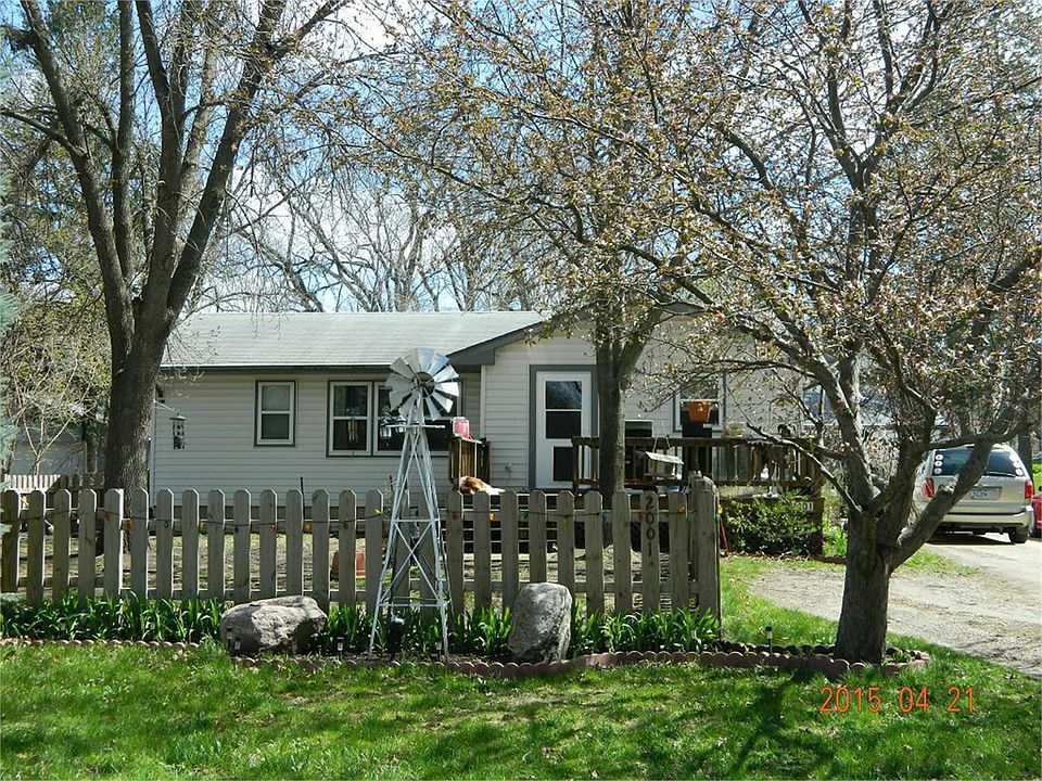 1st image of 2001 Chicago Ave