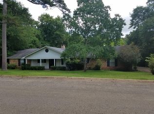 924 Laurel Ln, Nacogdoches, TX 75964