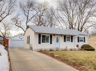 3840 55th St, Des Moines, IA 50310