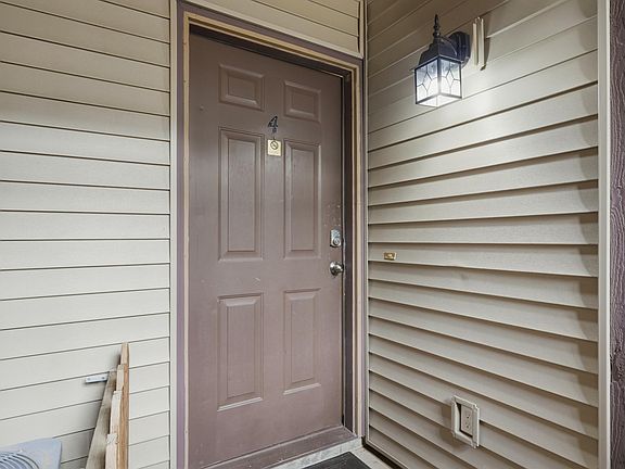 3rd image of 180 Lake Club Drive #4 BLDG 39