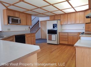 8712 SW Pokegama Dr, Powell Butte, OR 97753