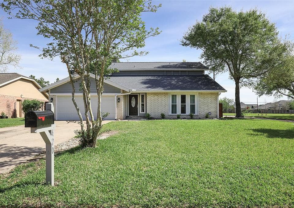 1st image of 420 Westwood Dr