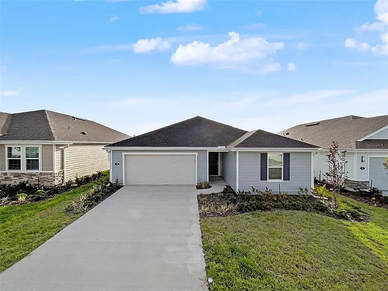55 Signet Cir — Photo 39