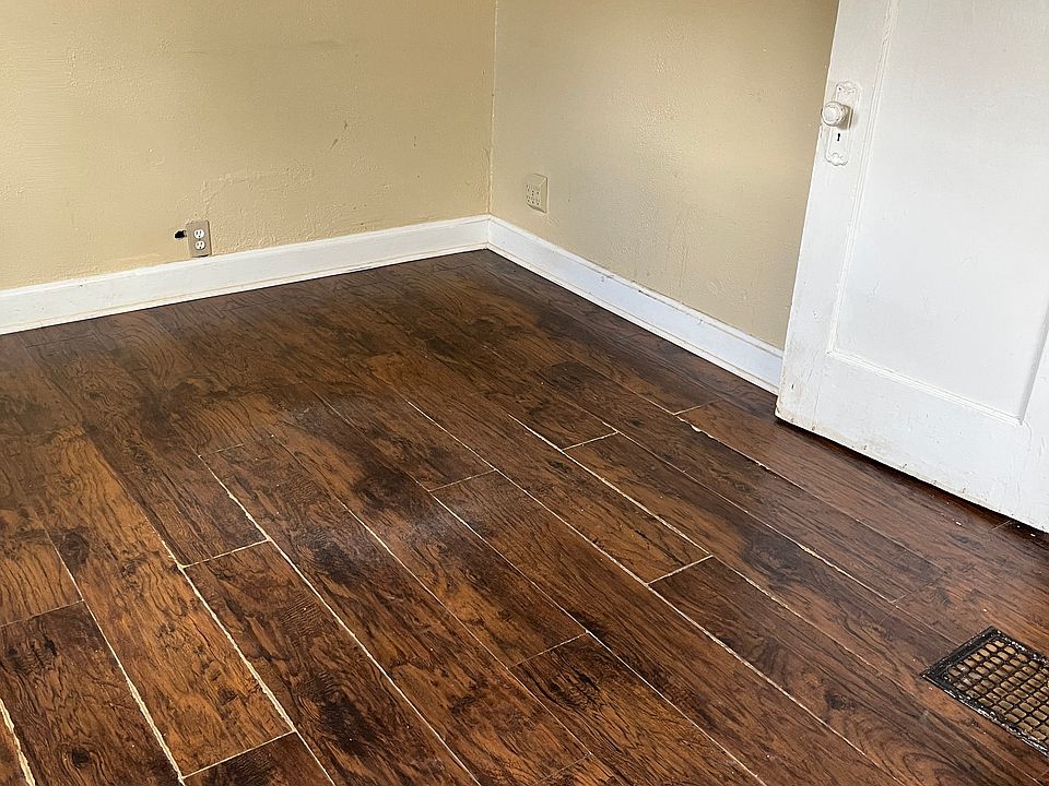 2nd image of 1815 Freeman Ave