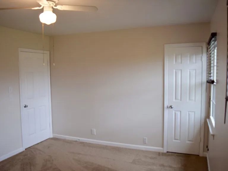 8300 Sawyer Brown Rd #R302 — Photo 25
