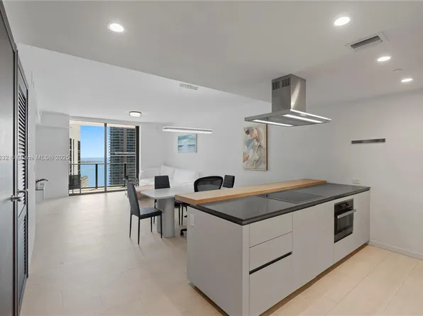 1000 Brickell Plz #4703, Miami, FL 33131