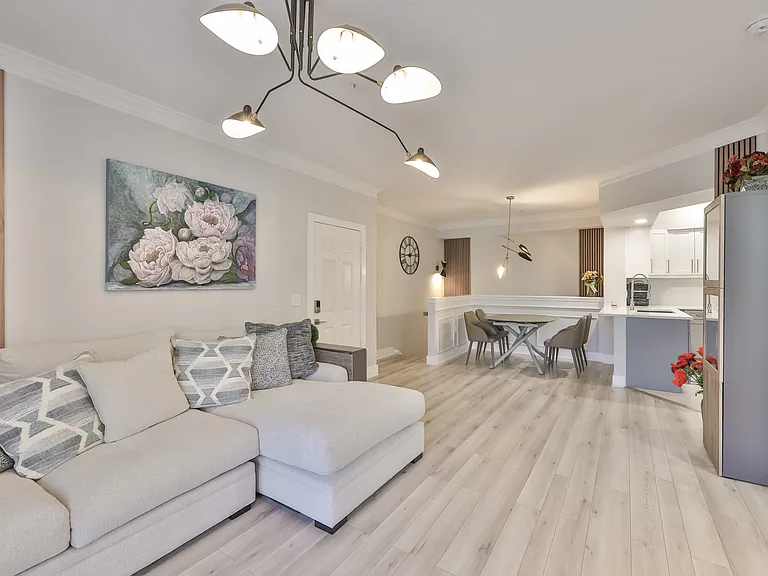 3202 Bay Club Cir #3202 — Photo 4