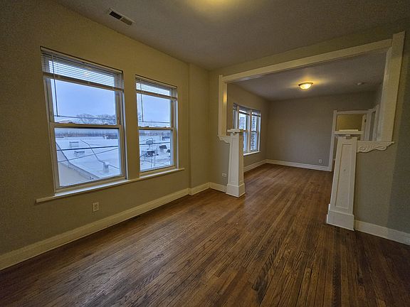 3rd image of 2415 N Kildare Ave APT 2R