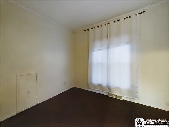 5th image of 660 Garden Ave